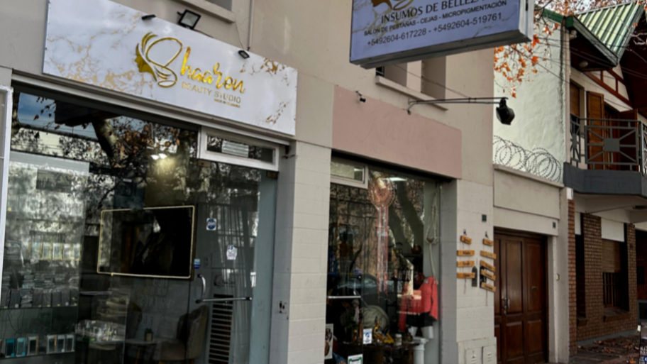 shᥲᥲroᥒ bᥱᥲᥙtყ stᥙdιo banner