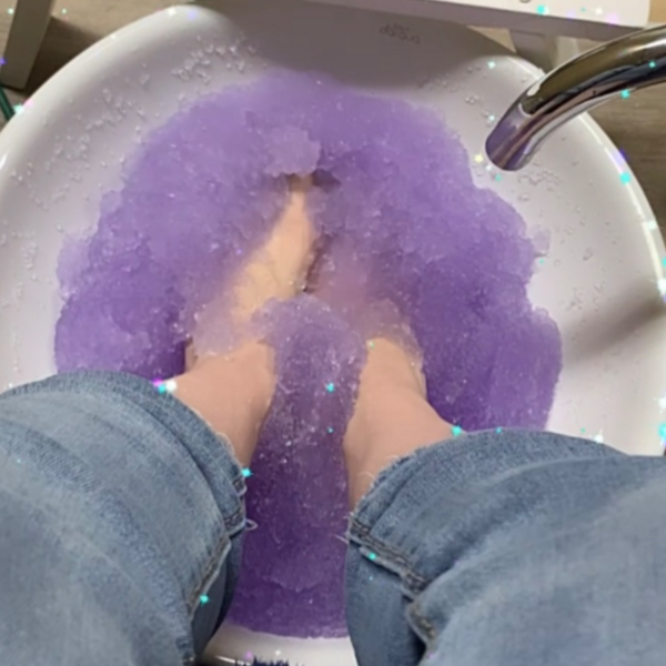 Pedicura Permanente + terapia de Jelly Spa 