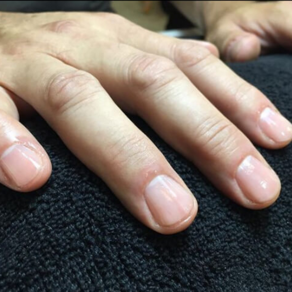 MANICURE PERMANENTE (HOMBRE)