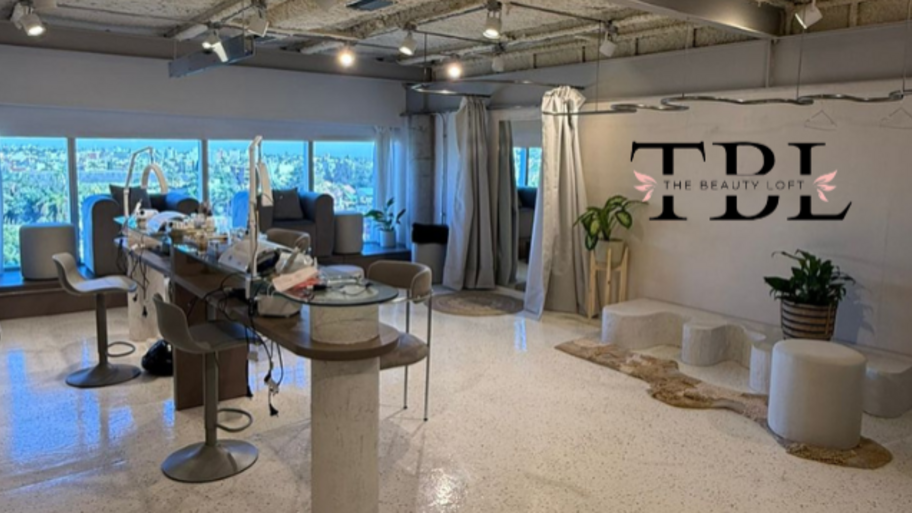 THE BEAUTY LOFT banner
