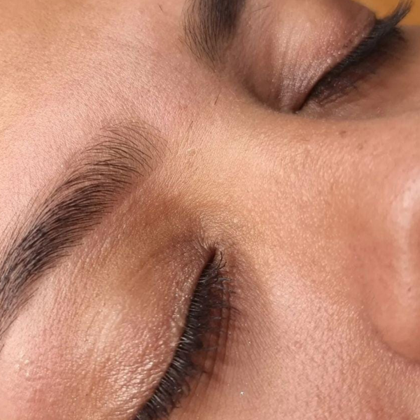 Perfilado de Cejas