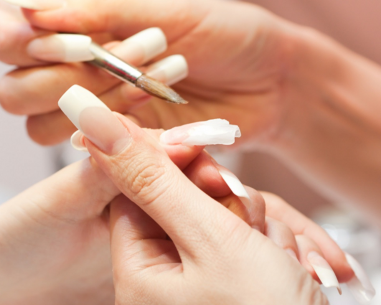 Retoque acílico/ polygel