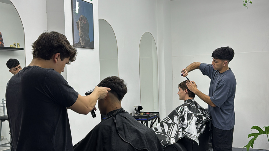 Elevé Barbería interior