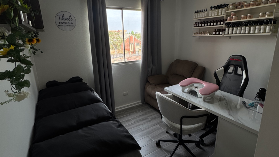 Salón de Manicure Thaliestudiocl banner