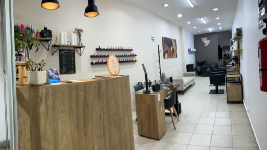 Velia Studio Beauty Boutique banner