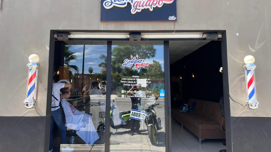 El siempre guapo Barber Shop  banner