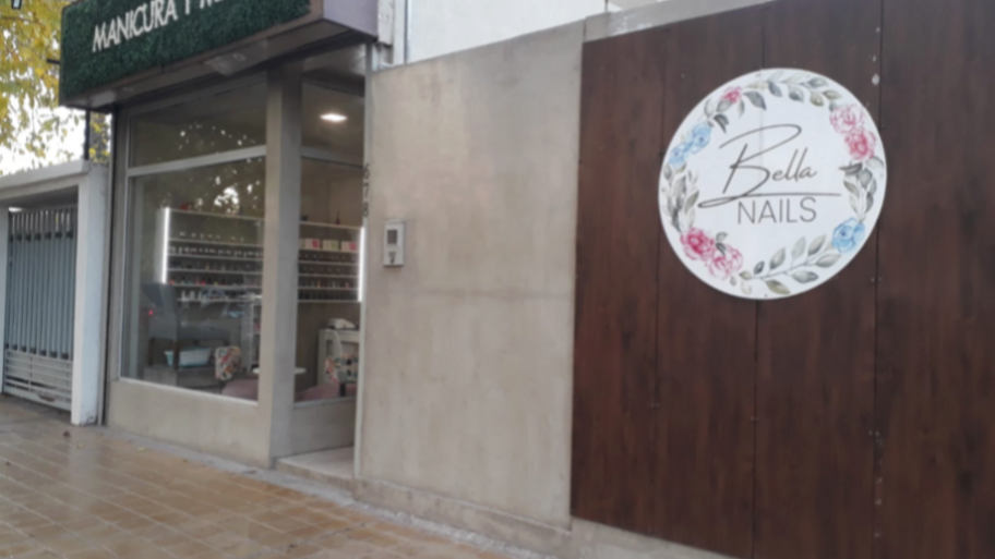 Bella Nails banner