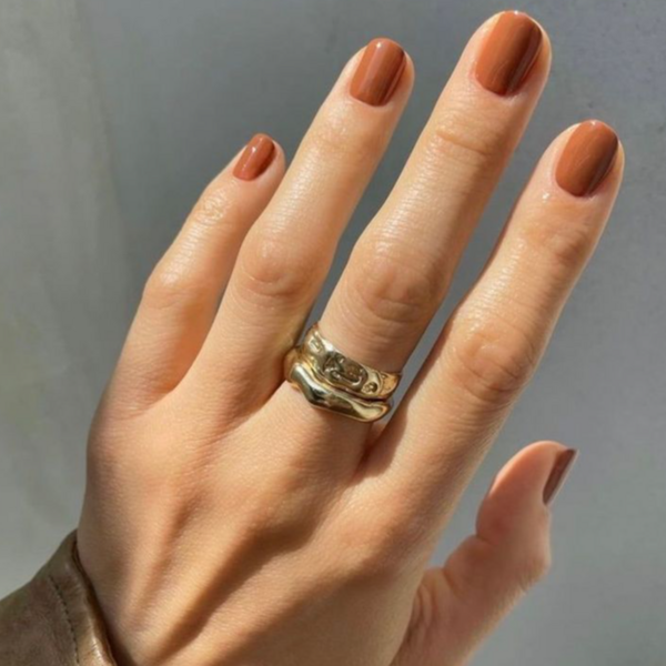 Manicura tradicional + Esmaltado vegano - Classic manicure + Vegan nail polish 