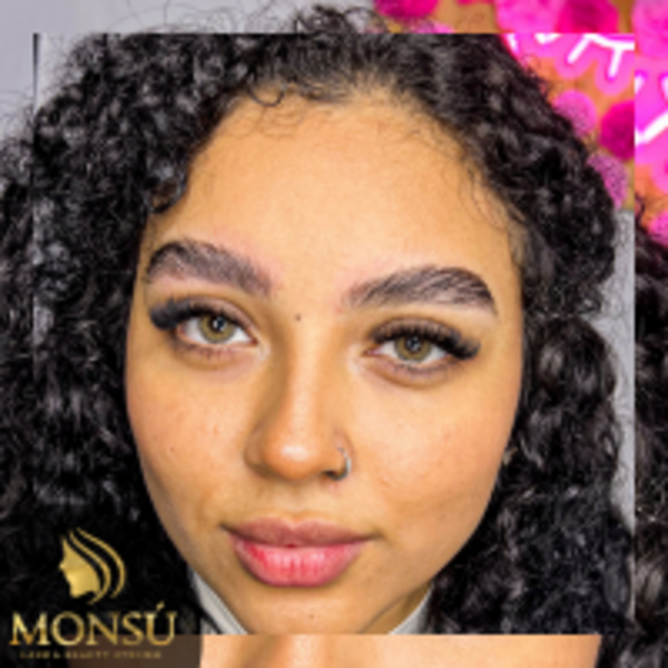 PAQUETE "Extensiones Híbridas +Laminado de cejas