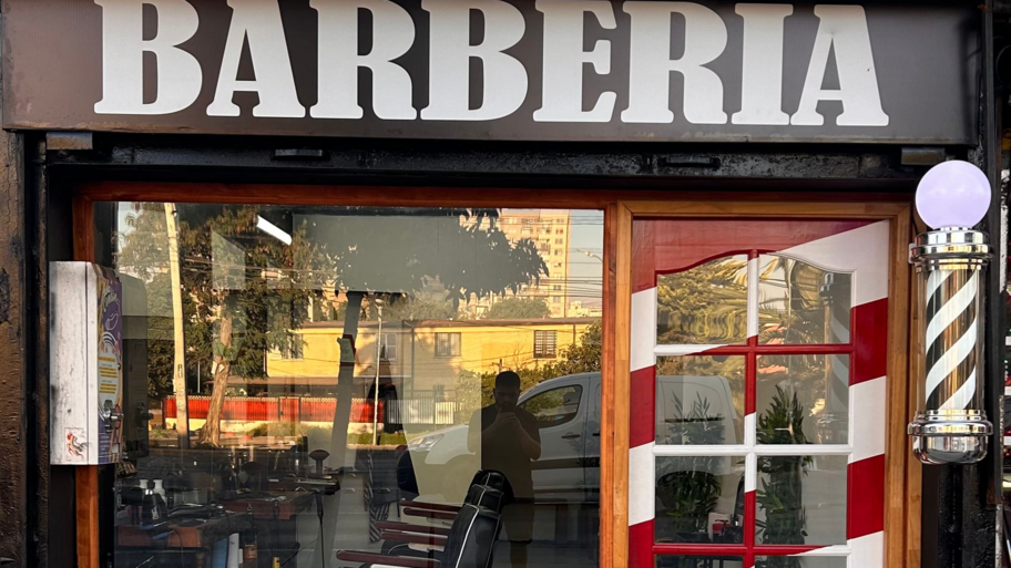 Barbería Nacional interior