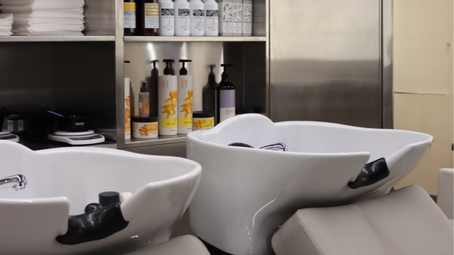 Mimi Hair and Nails Salon banner