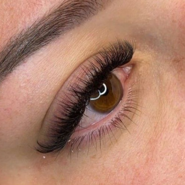 PESTAÑAS EFECTO VOLUMEN RUSO