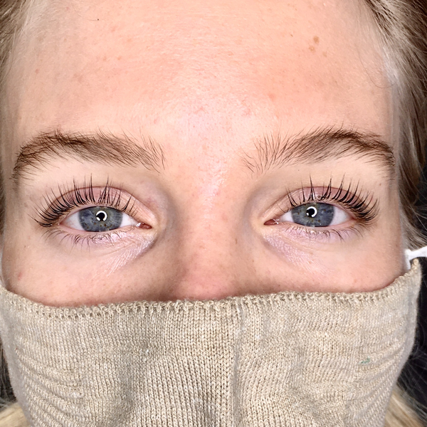 Combo Lifting de pestañas + Modelado de cejas