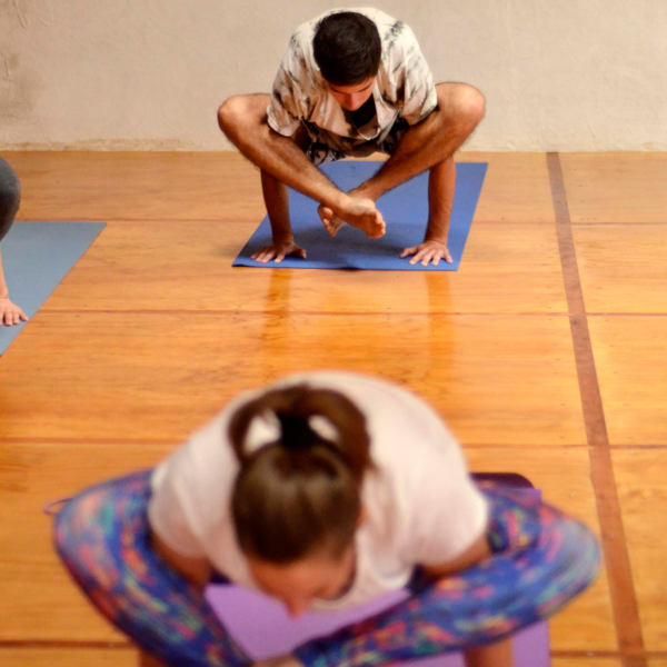 Ashtanga Yoga - de 14 a 30 años / Parte 22-04-25