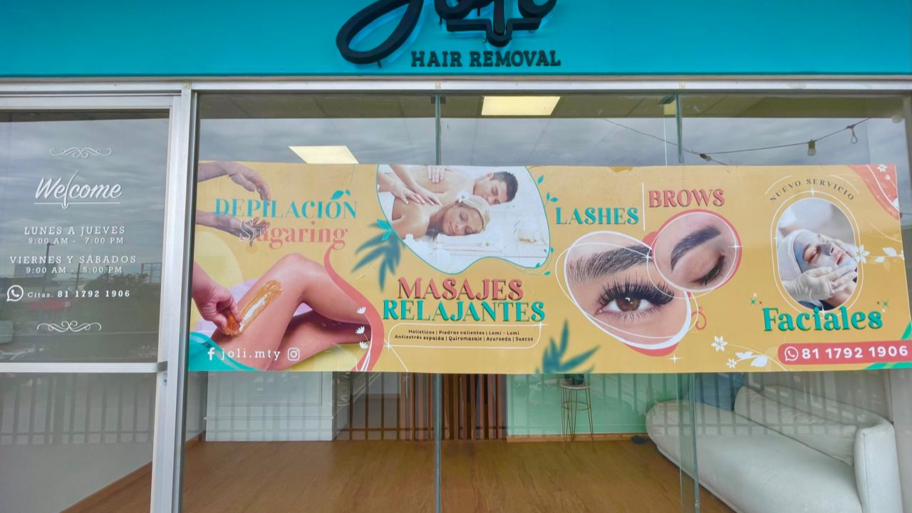 Rómulo Garza  interior