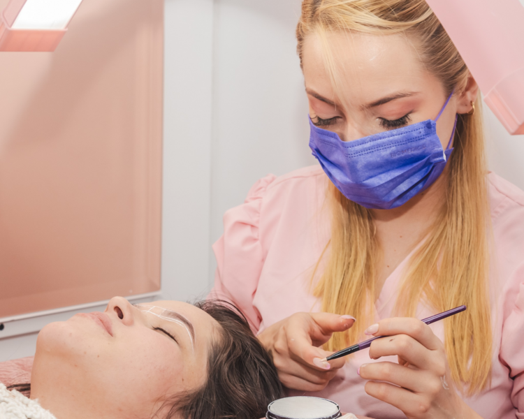 Extencion de Pestañas Clasicas