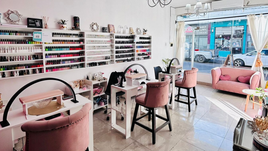 SALON Cecilia Cuello banner