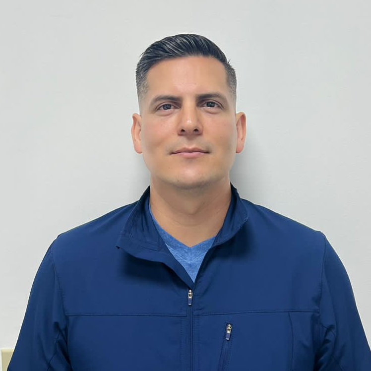 Dr. Israel Alejandro Molina Angulo