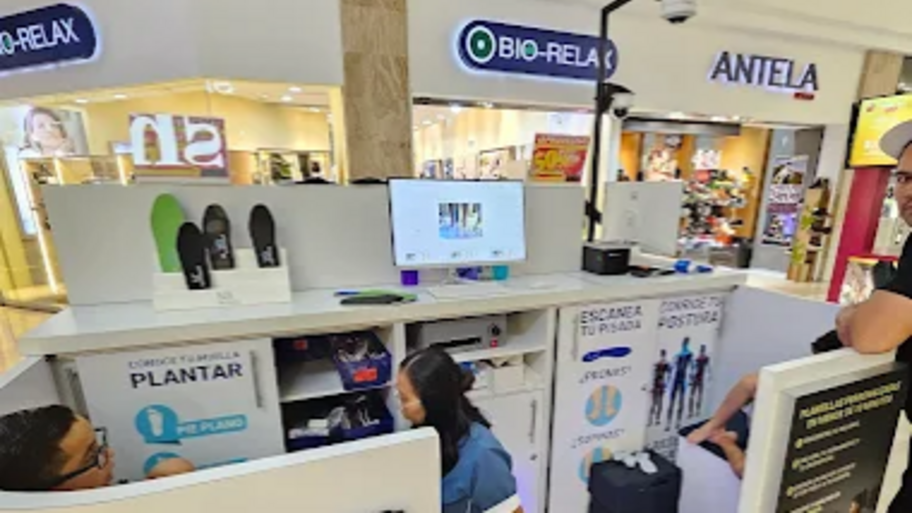 Plaza Universidad interior