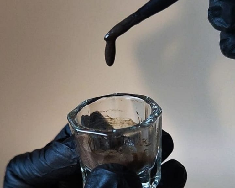 Perfilado de cejas con tinta ( Henna) (Mujer)