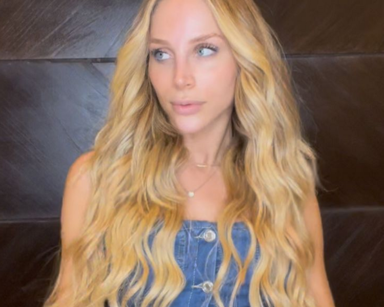 Tape, cortinas, ponytails. CONSULTAR