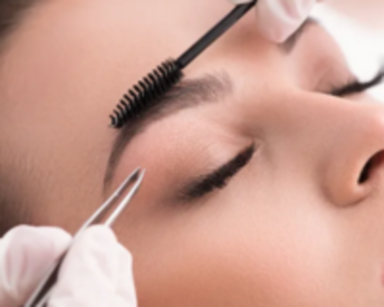 Perfilado de cejas