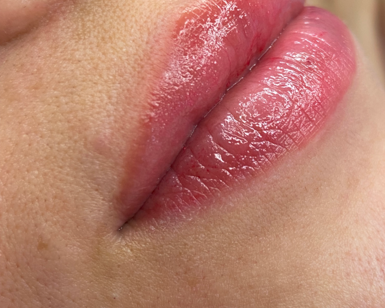Micropigmentación de labios 