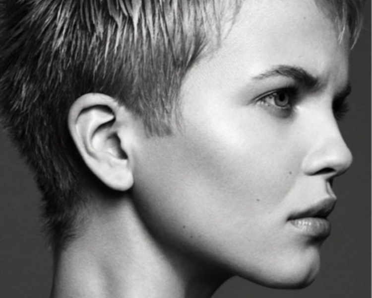 Depilacion con hilo de PATILLA