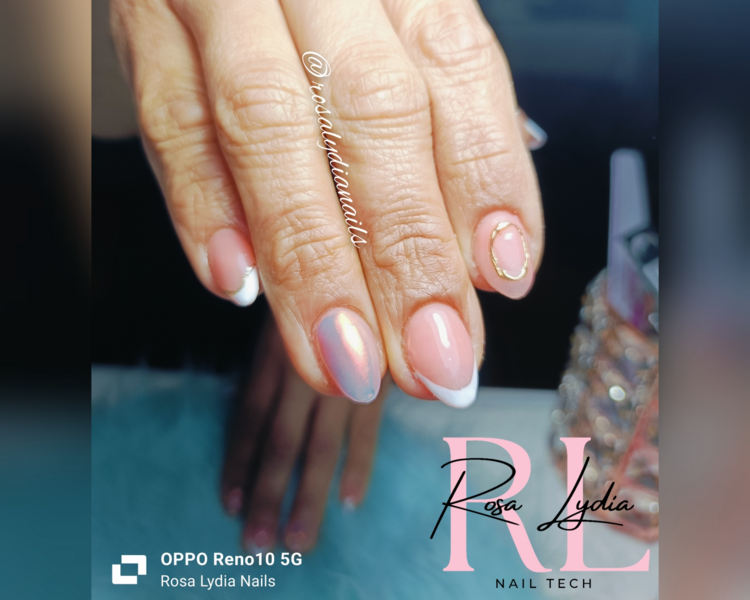 Uñas acrílicas chicas 