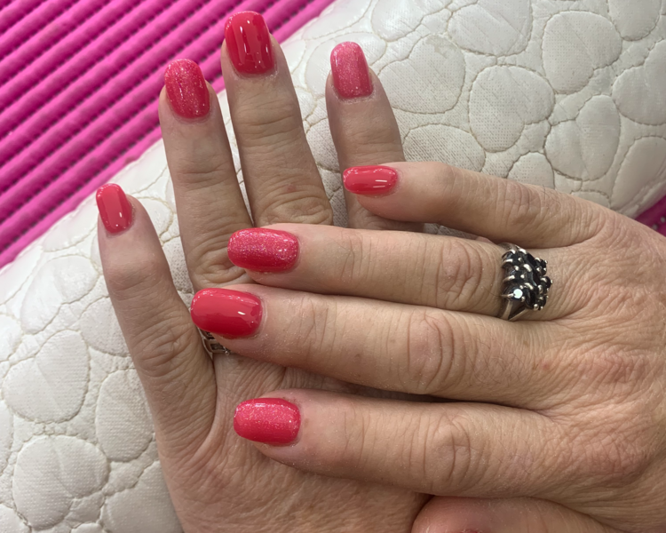 Extensiones de uñas acrílicas, hibridas, softgel, o polygel