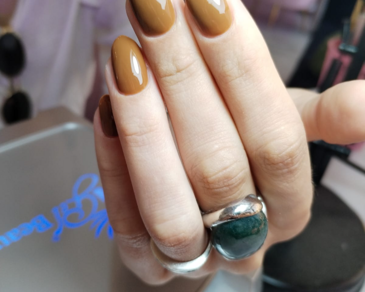 Manicura Permanente con retiro interno