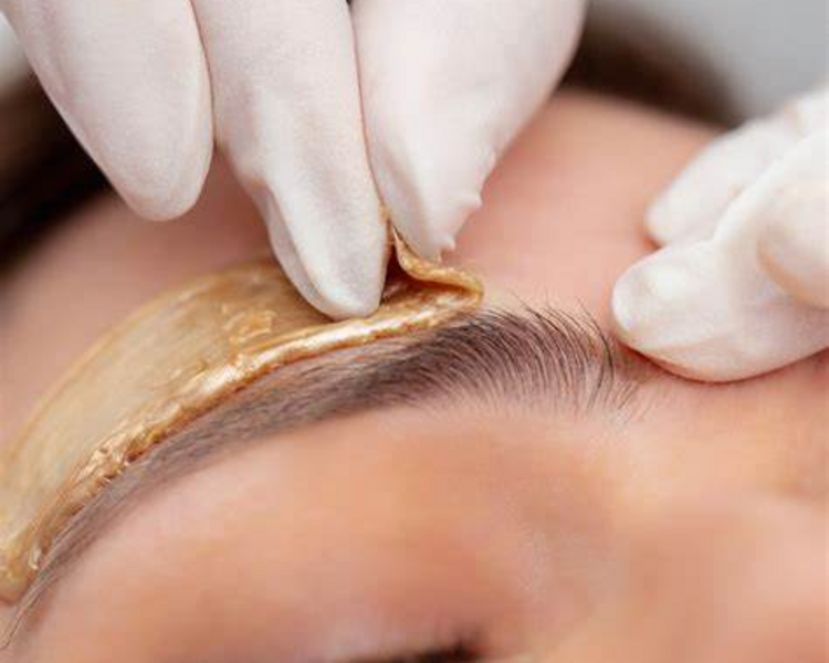 DEPILACIÓN DE CEJAS