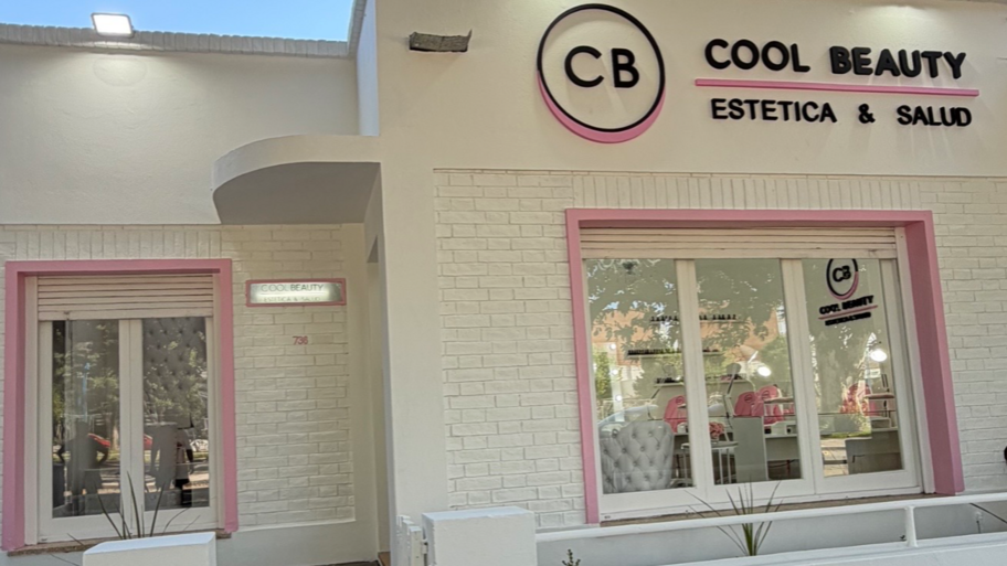 Cool Beauty General Roca  interior