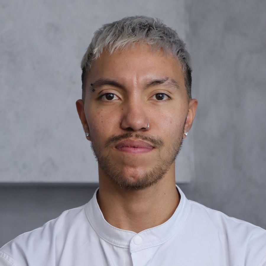 JULIAN MATEUS