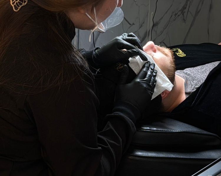 Limpieza facial profunda con aparatología y drenaje linfatico