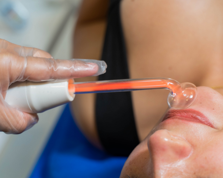 Limpieza Facial Profunda + Hidratación.