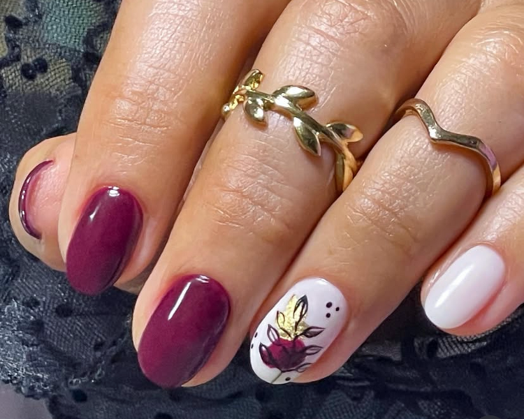 Esmaltado permanente con diseño simple 