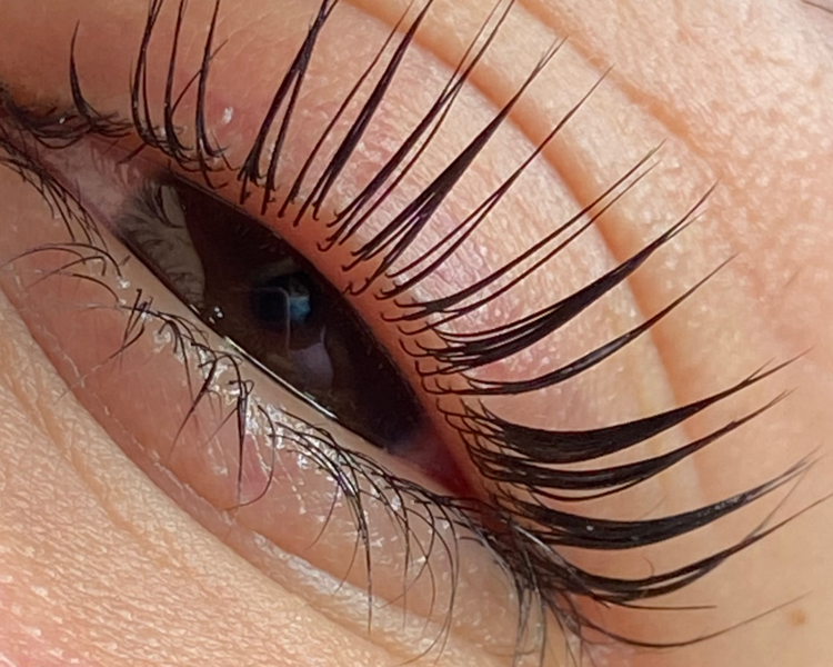 30% OFF Lash Lifting ✨ + hidratación + nutrición intensiva 