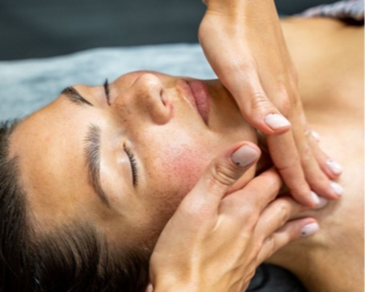 LIMPIEZA FACIAL ANTIEDAD