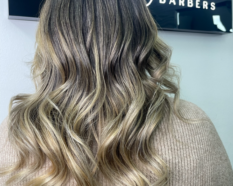 Balayage o Morena iluminada (Desde)