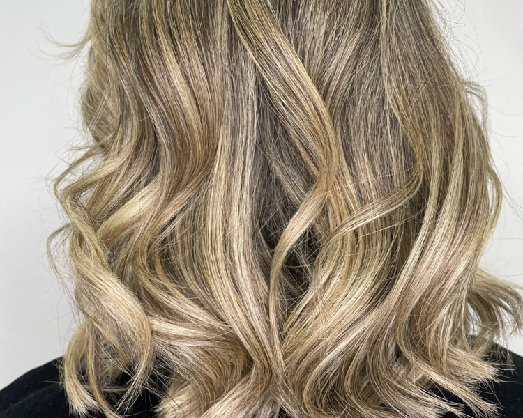 Lavado,brushing y ondas (Desde)