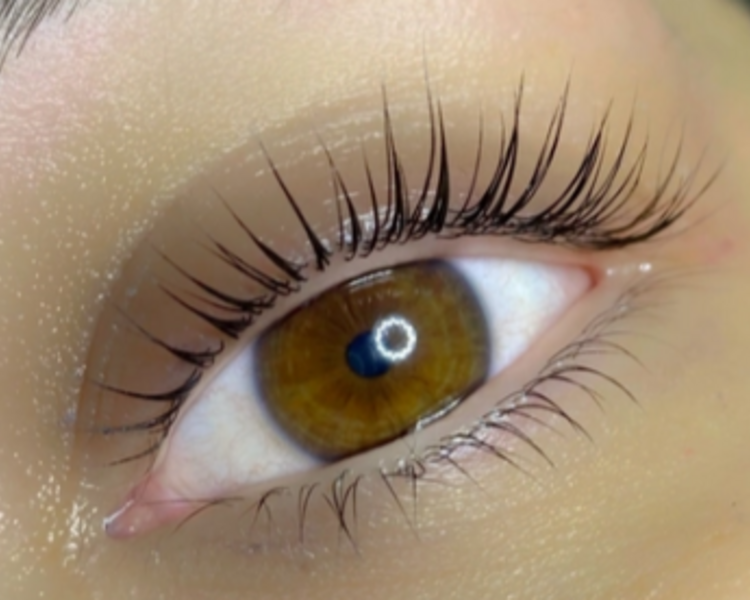 08 Lash Lifting