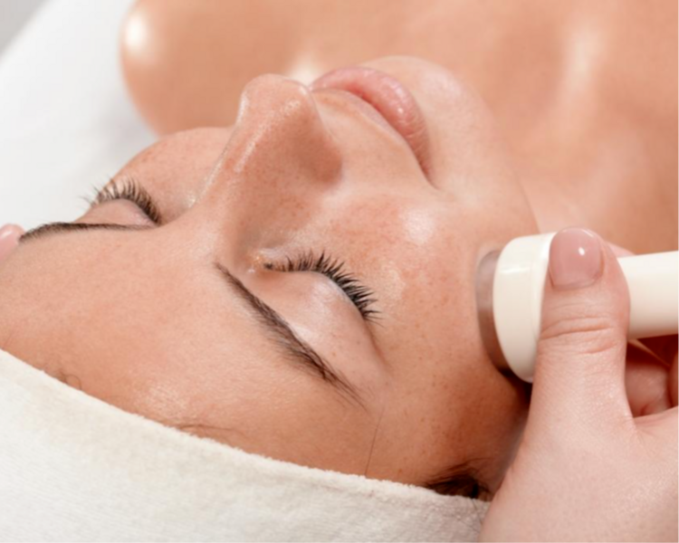 Higiene Facial Profunda + Peeling + Electroporación 