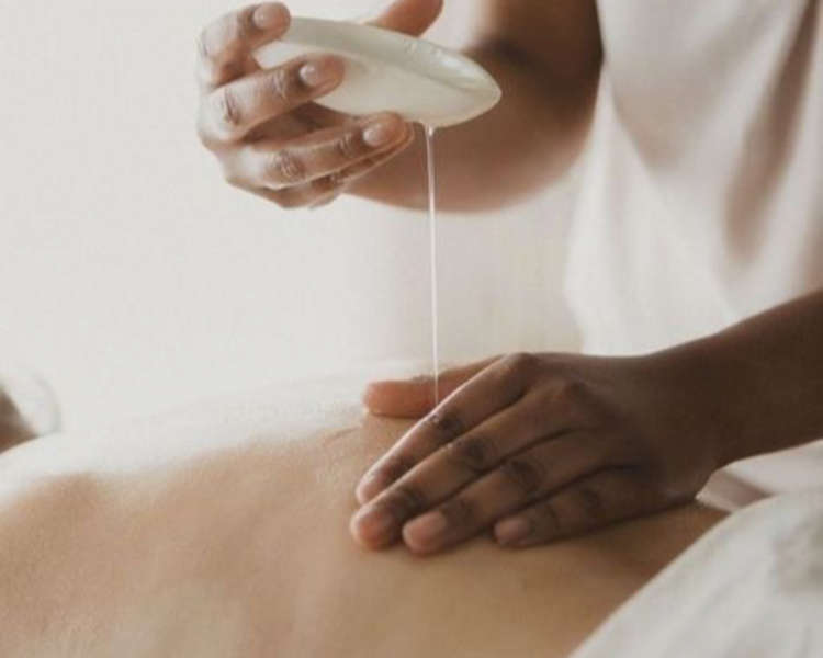 MASAJE RELAJANTE DE MEDIO CUERPO 