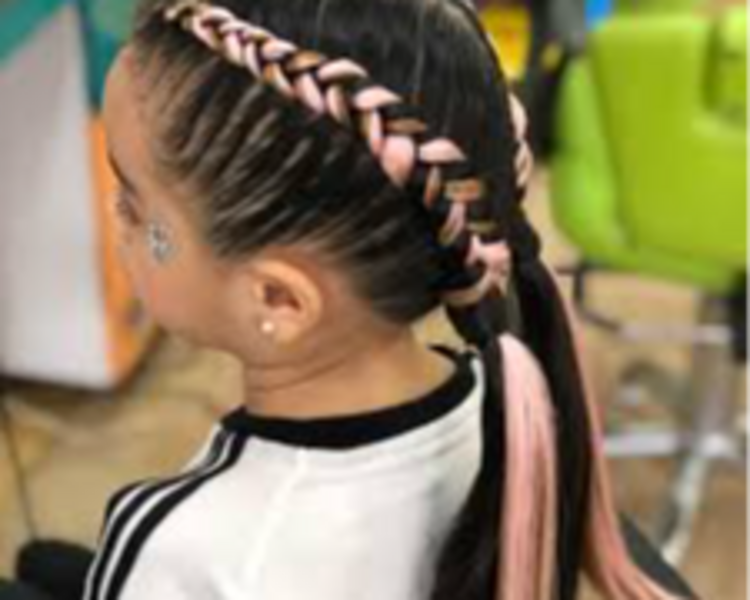 Dos trenzas con extensión kanekalón 