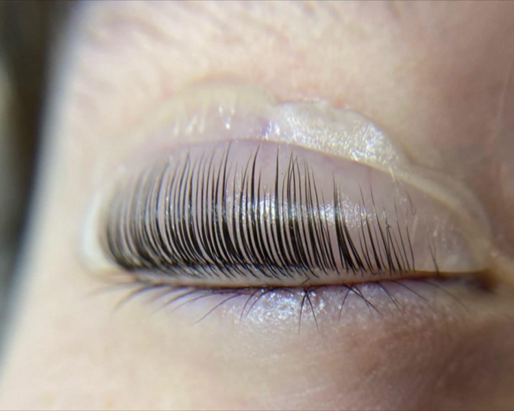 LIFTING DE PESTAÑAS MAS BOTOX, KERATINA Y TINTE 