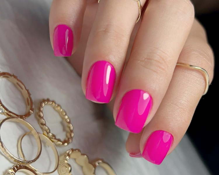 Manicure permanente + nivelacion con rubber o kapping desde $25.900 hasta $28.900