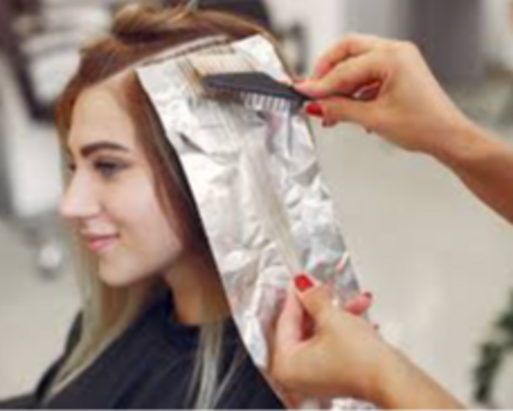 Mechas (Baño de Color + Decoloración) – Talla XL (Hasta la cintura)