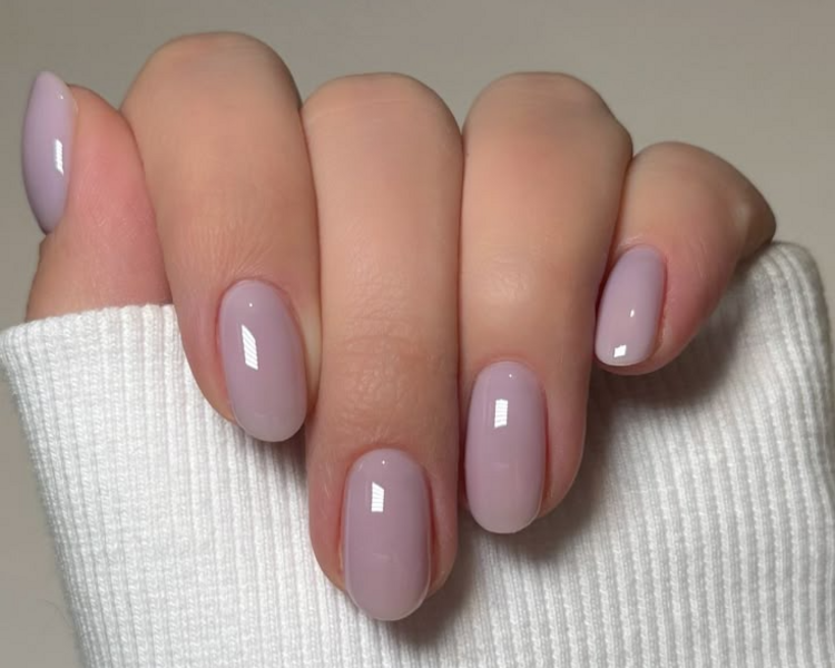 Manicuría Simple + Esmaltado Semi-Permanente COLOR LISO