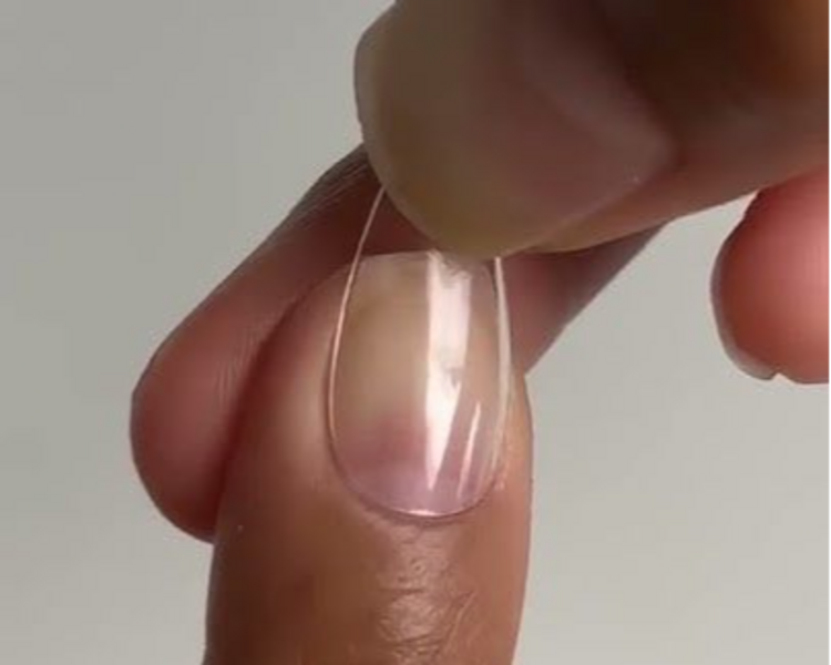 Manicuría Simple + Extensiones en Soft-Gel + Esmaltado Semi-Permanente COLOR LISO